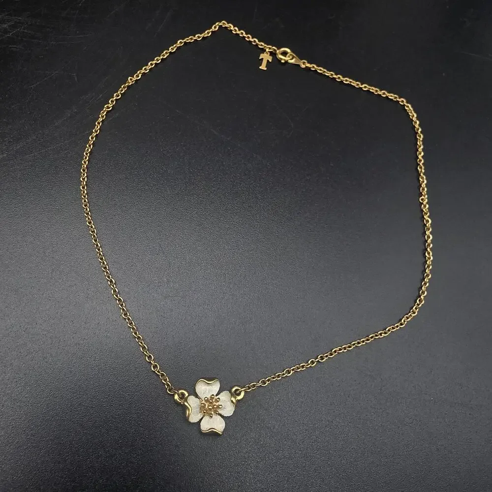 Trifari Dogwood Flower Pendant Necklace Gold Tone Vintage Costume Jewelry